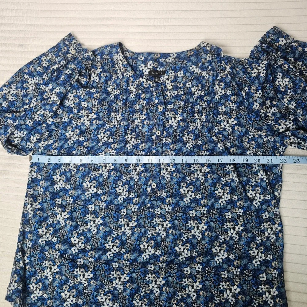 Talbots‎ Floral Pintuck Blouse Womens L Blue 100% Cotton Boho Cottagecore Spring